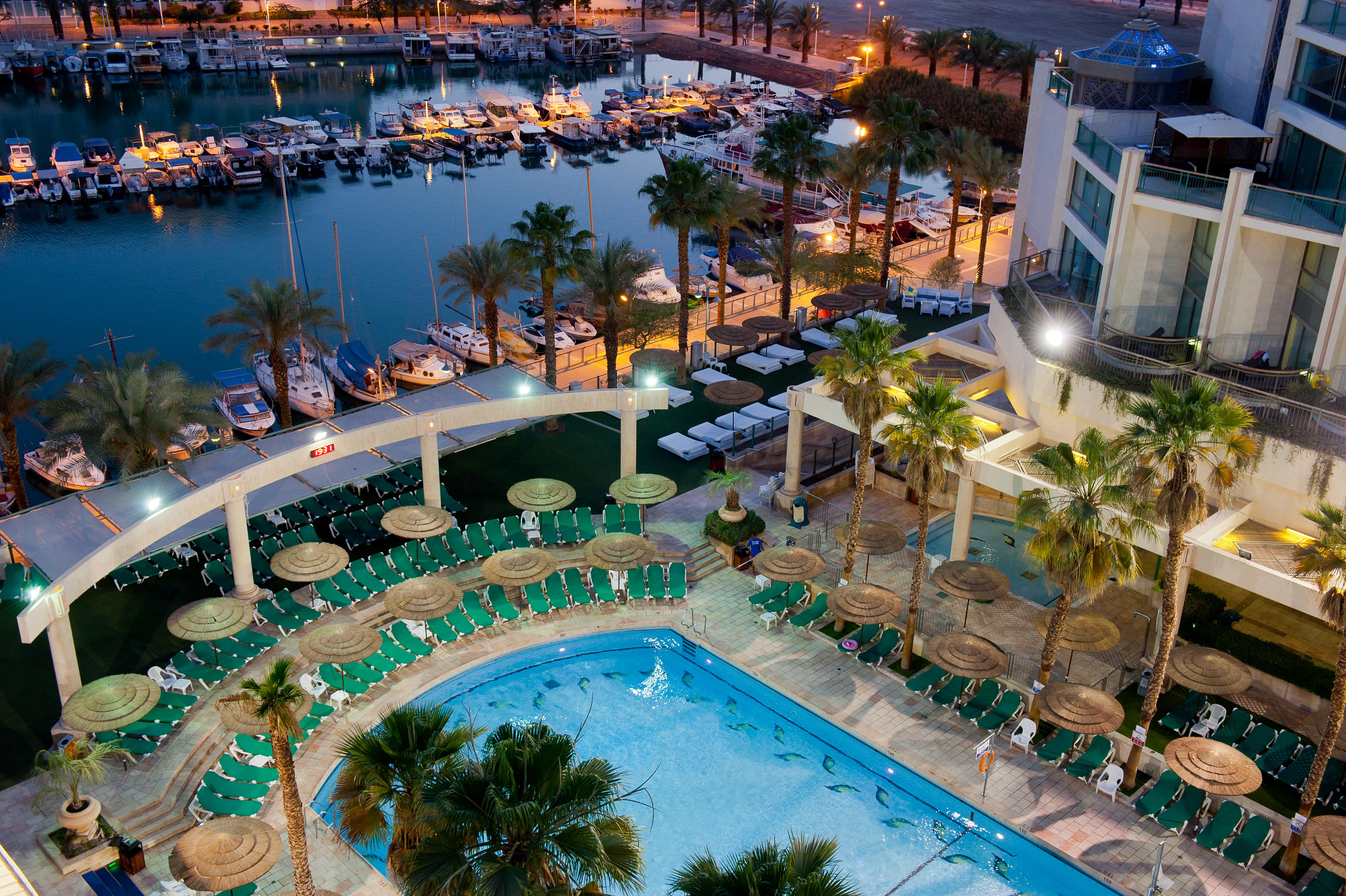 U Magic Palace Eilat Luaran gambar The pool at the Royal Beach Palace